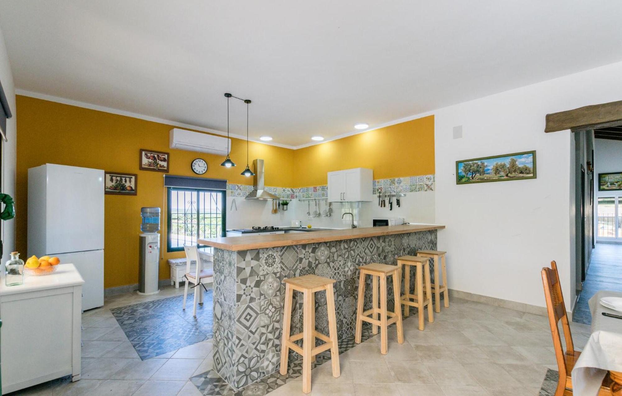 6 Bedroom Amazing Home In La Puebla De Los Infan Ла-Пуэбла-де-лос-Инфантес Экстерьер фото